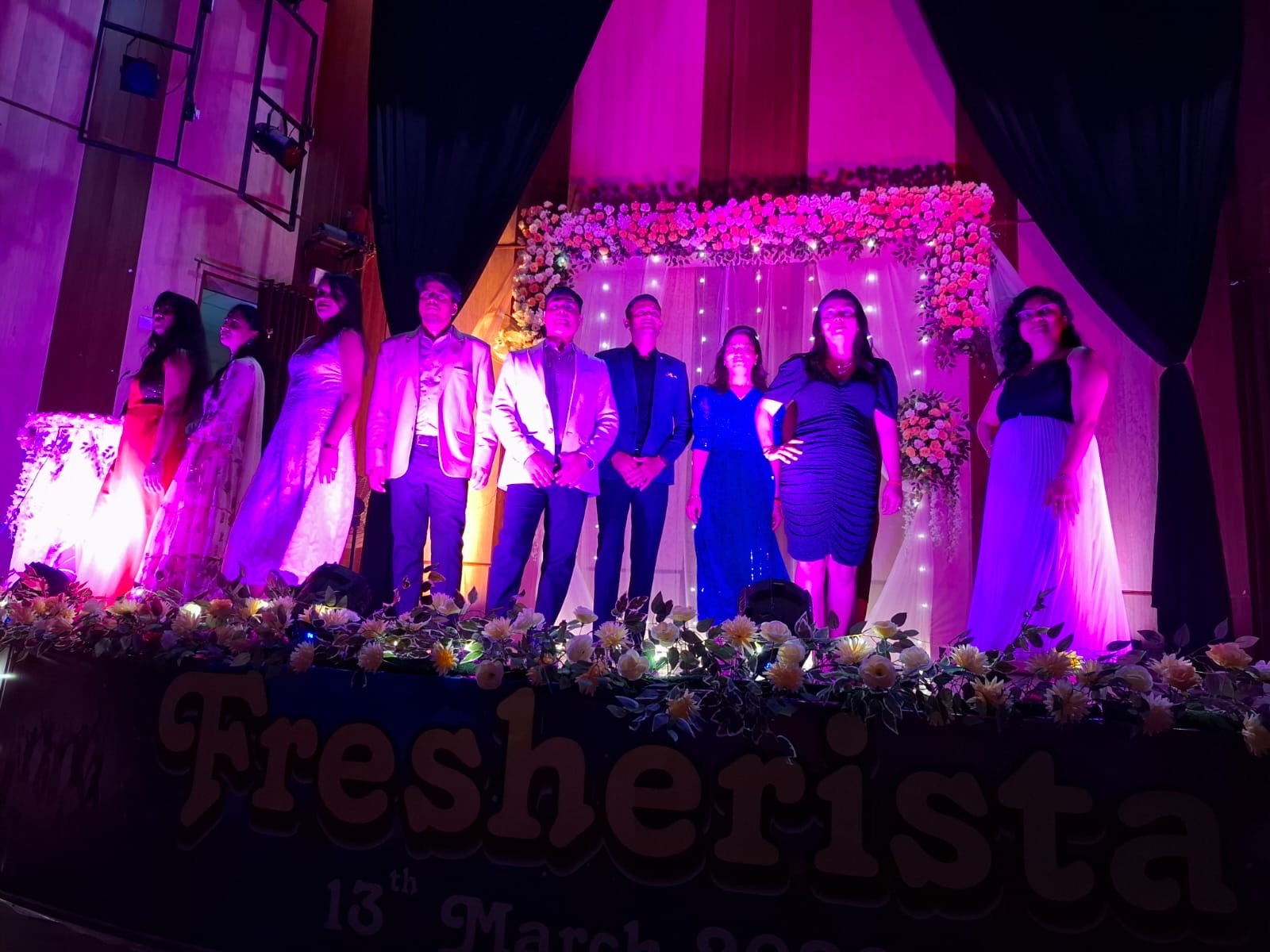 <p>एम. डी. बैच 2025 फ्रेशर पार्टी कार्यक्रम का आयोजन 13 मार्च 2026 को कॉलेज के ऑडिटोरियम में किया गया जिसमे कॉलेज के छात्रो ने प्रतिभाग किया इसमें कॉलेज के सभी सम्मानित शिक्षक उपस्थित थे&nbsp;</p>