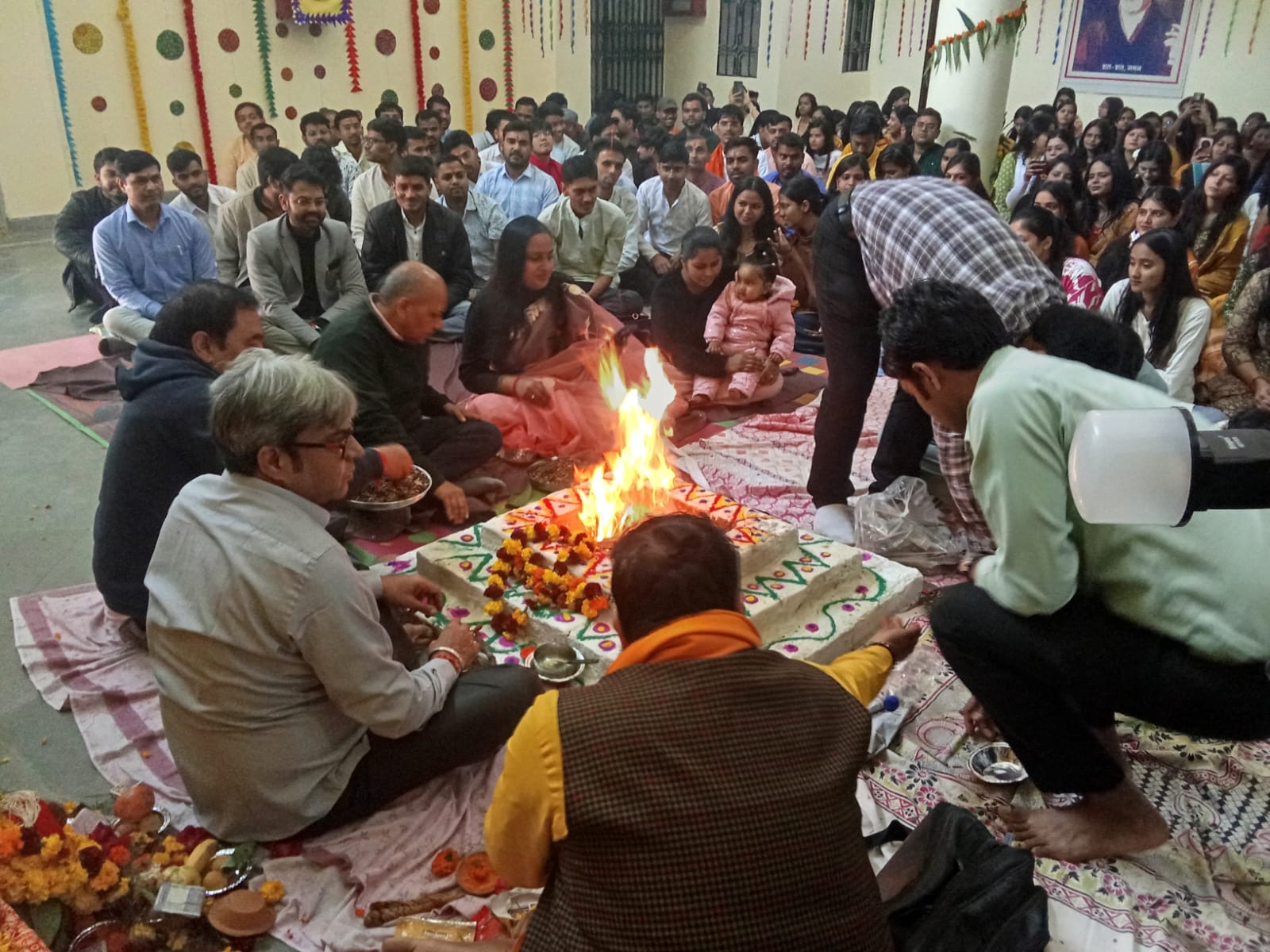 <p>बसंत पंचमी के अवसर पर शिक्षा भवन में माँ सरस्वती की पूजा का आयोजन दिनांक 23 जनवरी 2026 को किया गया&nbsp;</p>